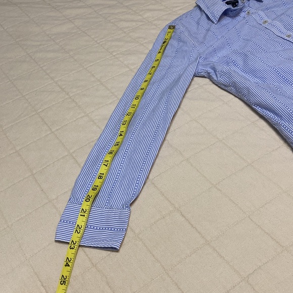 Talbots stripe pattern button down Size M - Picture 9 of 9